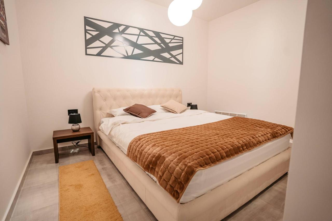 Magico Rooms & Apartments Nisz Zewnętrze zdjęcie