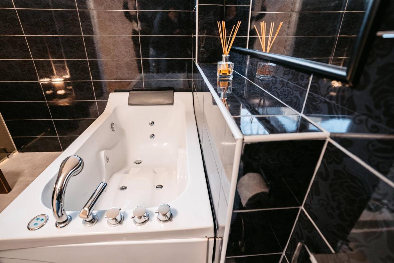 Magico Rooms & Apartments Nisz Zewnętrze zdjęcie